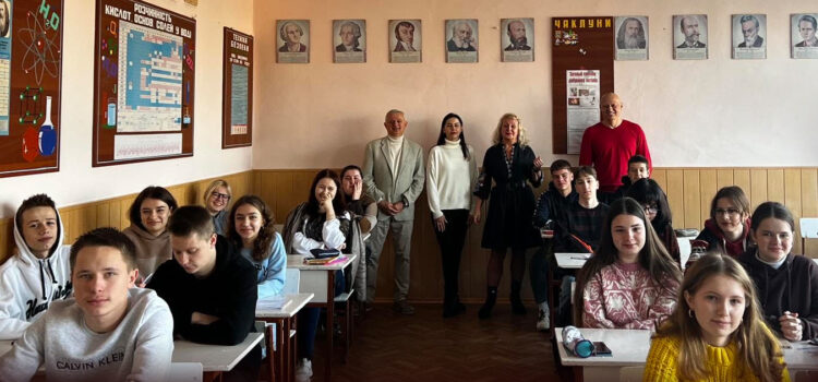 Зустрічі викладачів К-ПНУ з випускниками шкіл Кам’янця-Подільського тривають