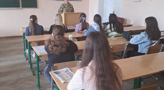 Переймаємо досвід учительської та журналістської діяльності: студенти навчально-наукового інституту української філології та журналістики поспілкувалися з фахівцями-практиками Галиною Михальською і Тетяною Боднар