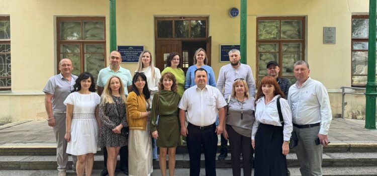 Зустріч випускників історичного факультету 2005 року: спогади, емоції та нові сторінки історії Зустріч випускників історичного факультету 2005 року: спогади, емоції та нові сторінки історії