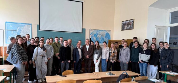 ЗУСТРІЧ СТУДЕНТІВ-ІСТОРИКІВ К-ПНУ ІМЕНІ ІВАНА ОГІЄНКА ІЗ ДОКТОРОМ ПЕДАГОГІЧНИХ НАУК ІГОРЕМ СМАГІНИМ ЗУСТРІЧ СТУДЕНТІВ-ІСТОРИКІВ К-ПНУ ІМЕНІ ІВАНА ОГІЄНКА ІЗ ДОКТОРОМ ПЕДАГОГІЧНИХ НАУК ІГОРЕМ СМАГІНИМ