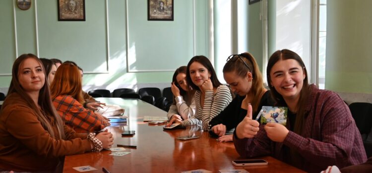 Лідерство починається із себе: у К-ПНУ учасники «Школи лідерства» працювали над власною мотивацією